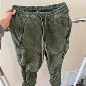 kith men’s cargo pants